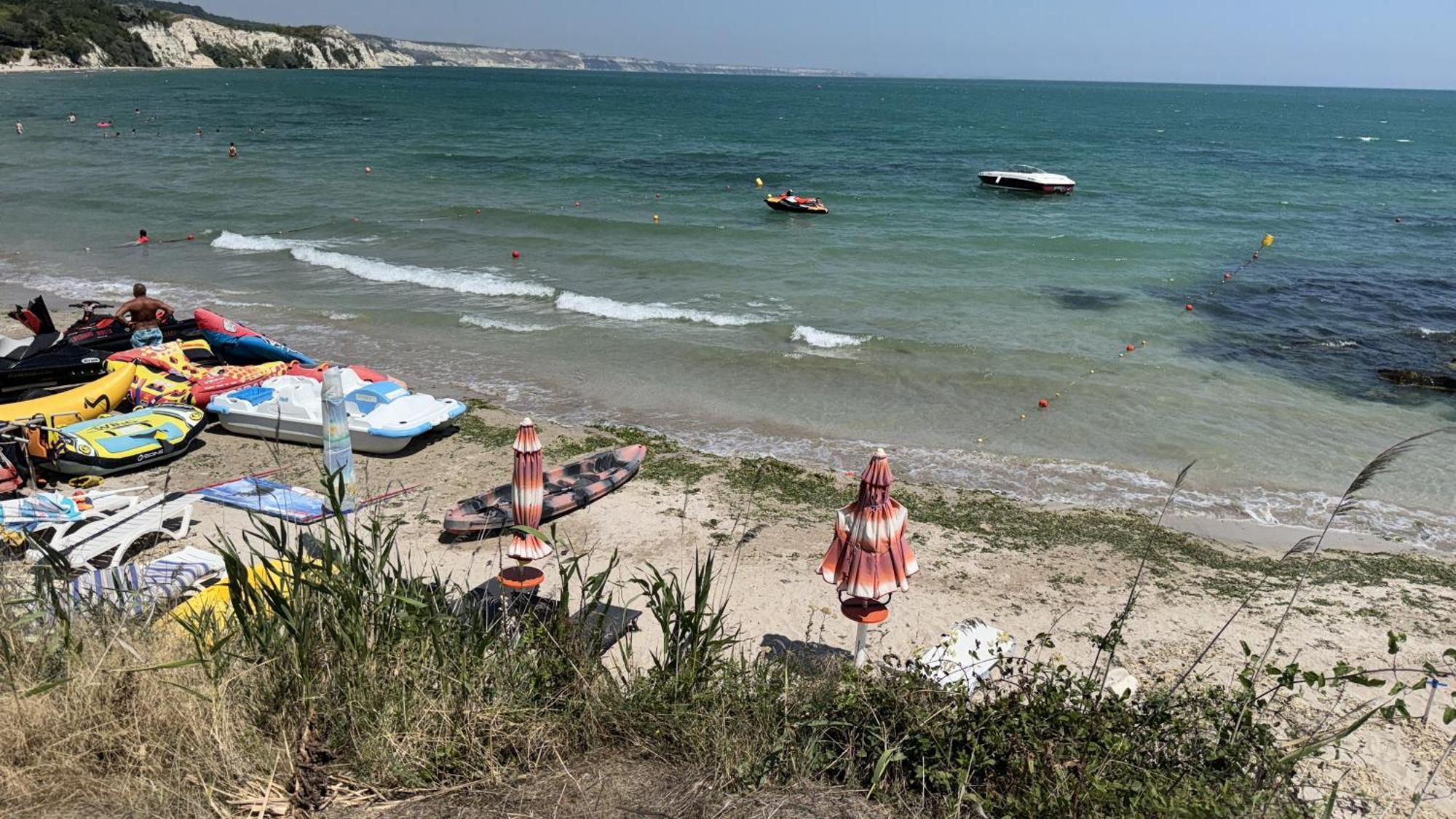 Karavana Tropicana Varna Esterno foto