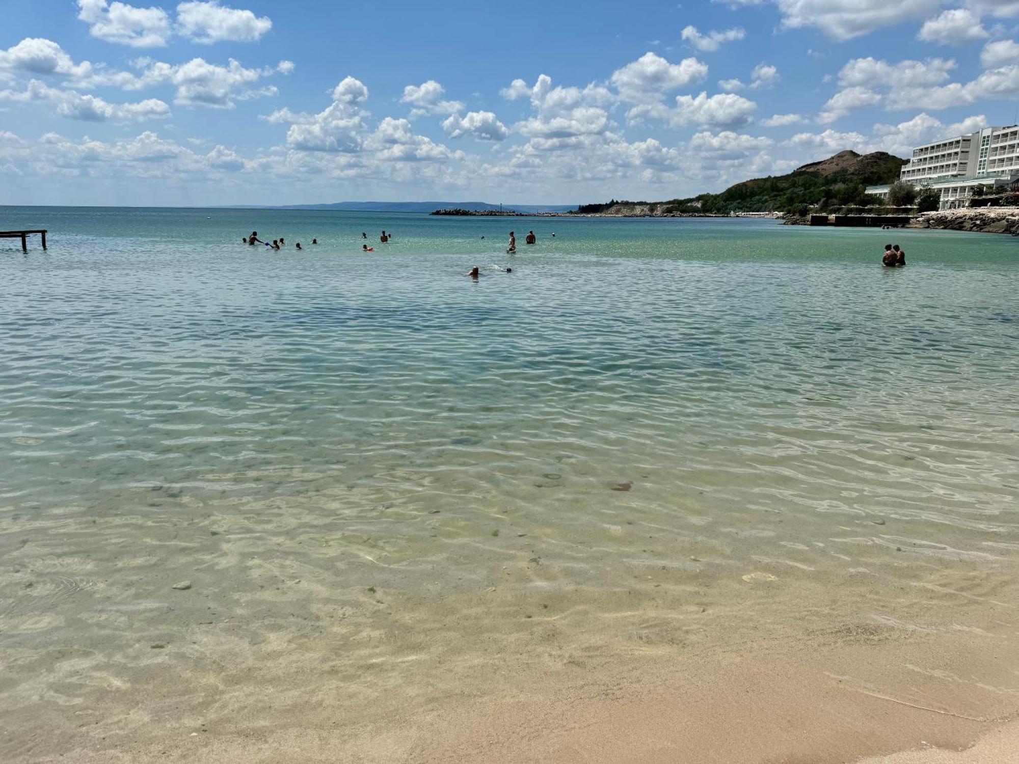Karavana Tropicana Varna Esterno foto
