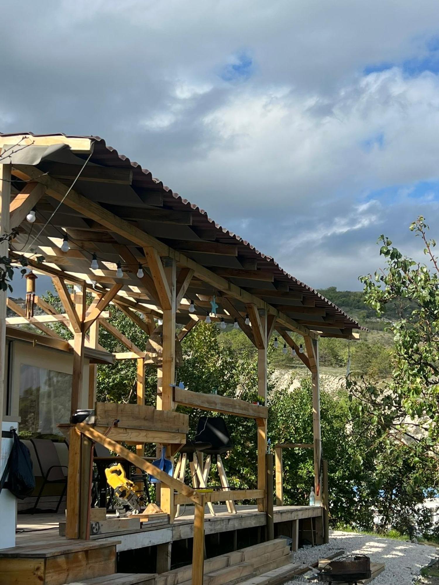 Karavana Tropicana Varna Esterno foto