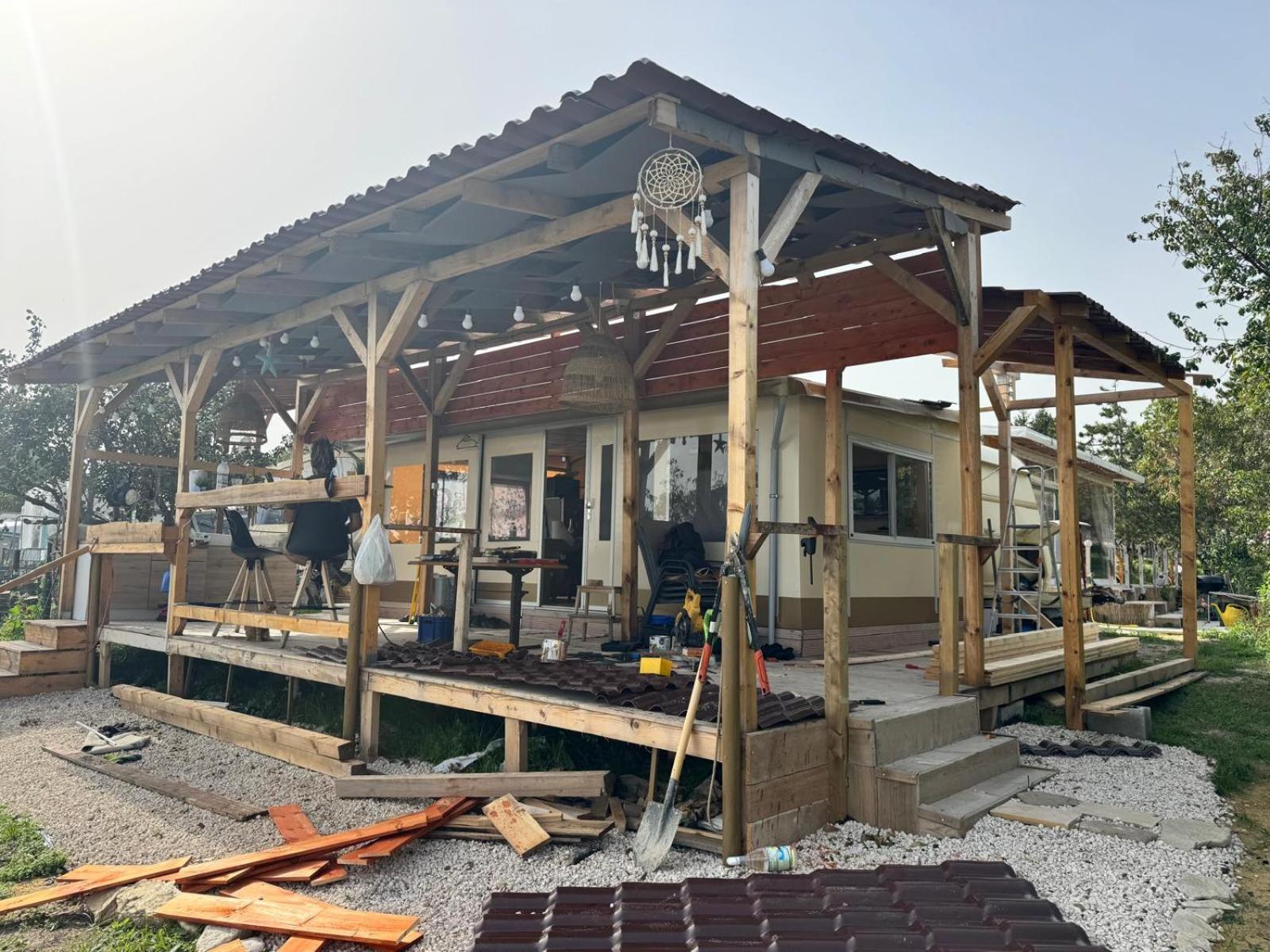 Karavana Tropicana Varna Esterno foto